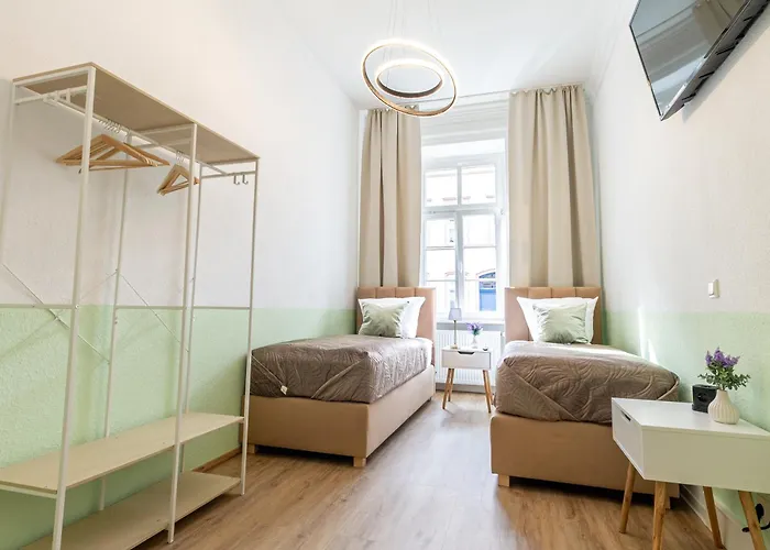 Home-on Wiesbaden, Group Travel With Comfortable Bed Apartment *