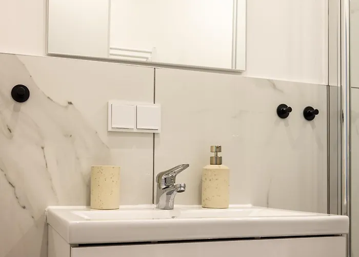 Home-on Wiesbaden, Group Travel With Comfortable Bed Apartment *