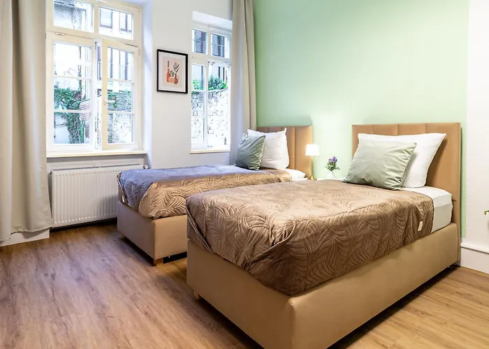 Home-on Wiesbaden, Group Travel With Comfortable Bed Apartment Wiesbaden